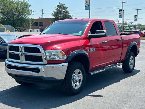 Used 2018 RAM 2500 Tradesman w/ Chrome Appearance Group AWD/4WD image 11