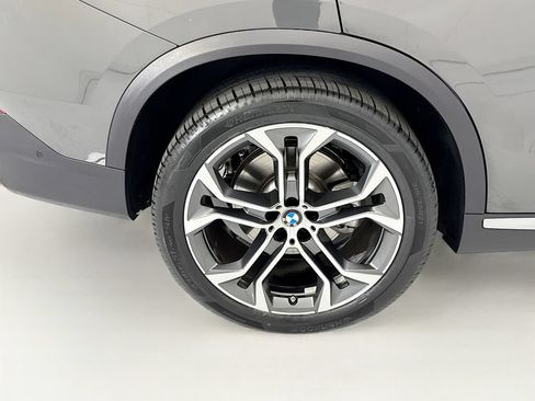 Certified 2026 BMW X5 sDrive40i w/ Climate Comfort Package RWD image 32