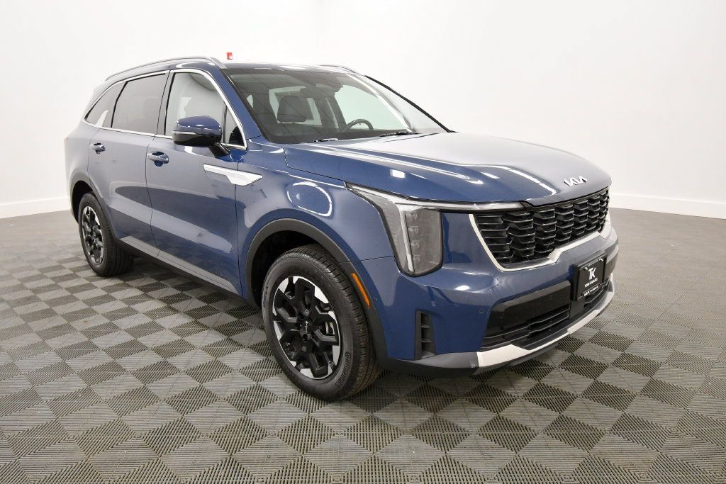 Certified 2024 Kia Sorento S AWD/4WD image 10