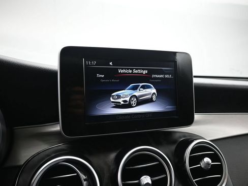 Used 2019 Mercedes-Benz GLC 300 image 14