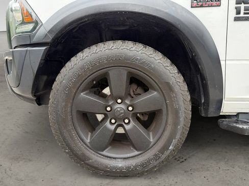 Used 2019 RAM 1500 Warlock AWD/4WD image 9
