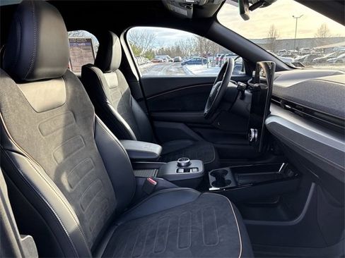 Used 2023 Ford Mustang Mach-E GT image 28