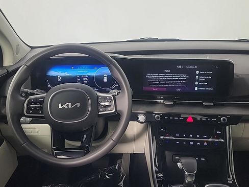 Used 2024 Kia Carnival SX image 21