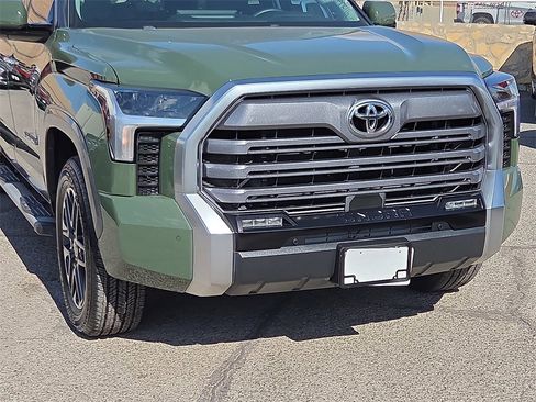 Used 2023 Toyota Tundra Limited image 25