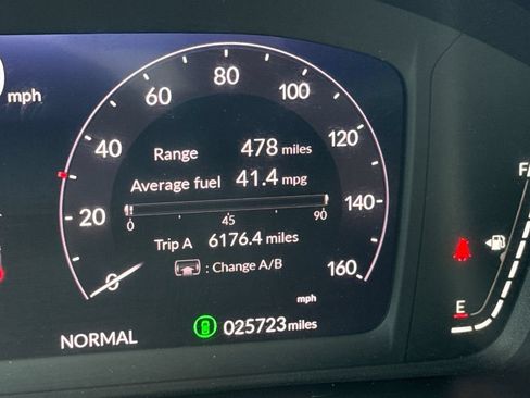 Used 2025 Honda Accord Sport image 30