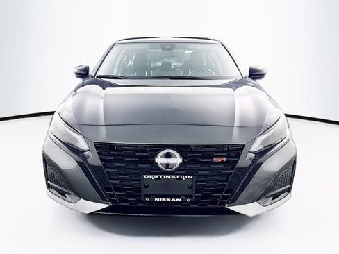 New 2026 Nissan Altima 2.5 SR FWD image 2
