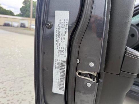 Used 2016 Chrysler 300 S w/ Safetytec Plus Group RWD image 30