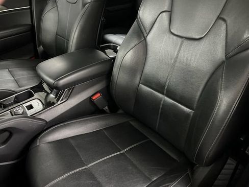 Used 2022 Kia Telluride EX w/ EX Premium Package FWD image 20
