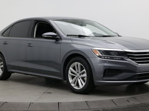 Used 2021 Volkswagen Passat 2.0T S FWD image 3