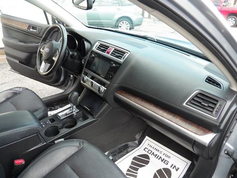 Used 2015 Subaru Outback 2.5i Limited AWD/4WD image 14