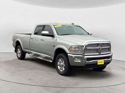 Used 2013 RAM 3500 Laramie w/ Convenience Group AWD/4WD image 3