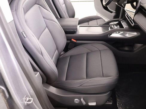 New 2026 Lincoln Nautilus Premier w/ Equipment Group 102A AWD/4WD image 14