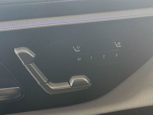 Used 2025 Mercedes-Benz C 300 Sedan image 20