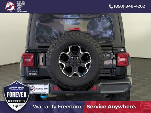 Used 2023 Jeep Wrangler Unlimited Rubicon 4xe AWD/4WD image 5