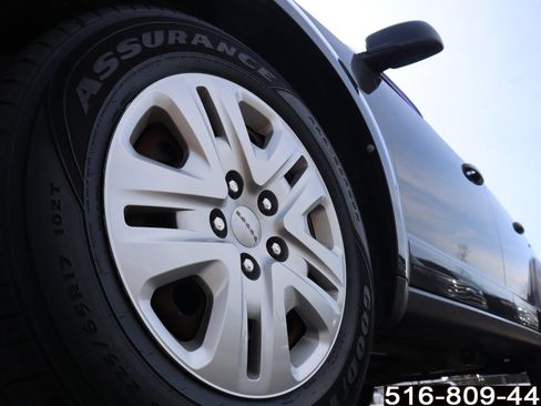 Used 2016 Dodge Journey SE w/ Flexible Seating Group image 10