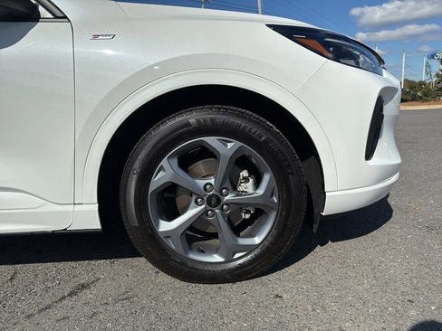 Used 2024 Ford Escape ST-Line w/ Tech Pack #1 image 8