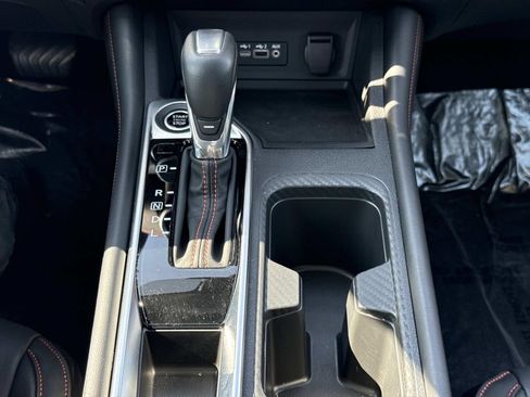 Used 2025 Nissan Sentra SR w/ SR Premium Package FWD image 8