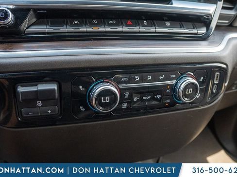 Used 2025 GMC Sierra 1500 SLT AWD/4WD image 9
