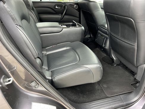 Used 2024 INFINITI QX80 Luxe image 13