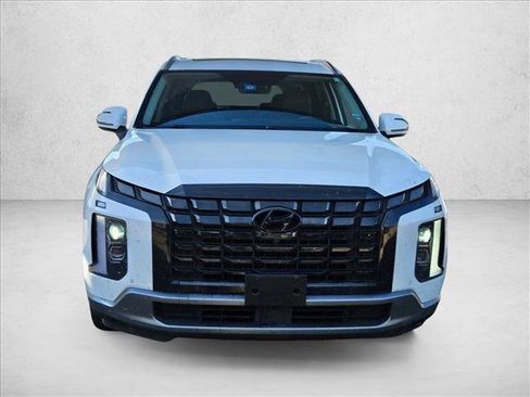 Used 2023 Hyundai Palisade Limited w/ Cargo Package FWD image 2