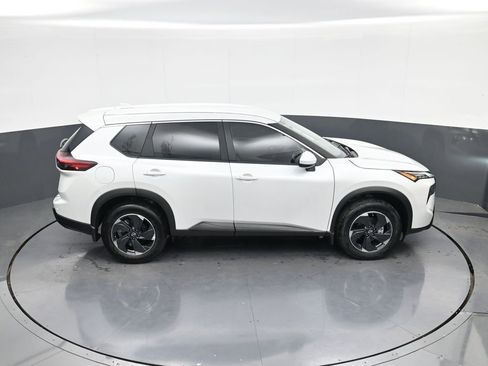 New 2025 Nissan Rogue SV image 32