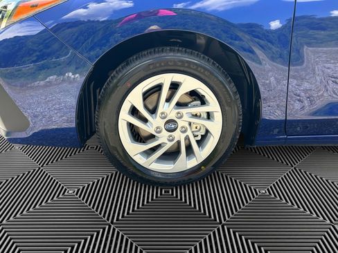 Certified 2025 Subaru Impreza 2.0i image 9