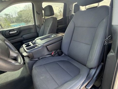 Used 2019 Chevrolet Silverado 1500 Custom Trail Boss w/ Custom Convenience Package image 8