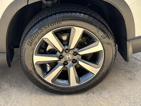 Used 2025 Honda Pilot Touring image 22