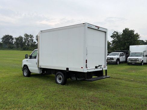New 2027 Ford E-350 and Econoline 350 Super Duty w/ Power Equipment Group RWD image 3