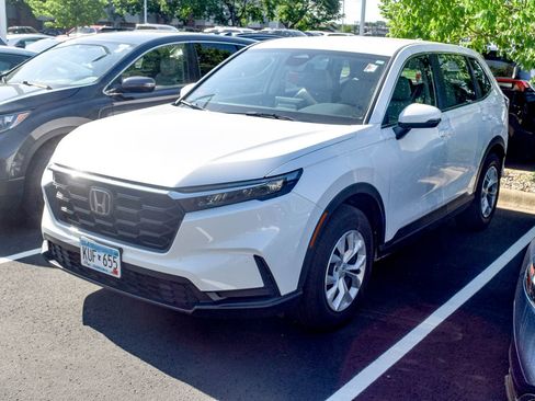 Used 2023 Honda CR-V LX image 1