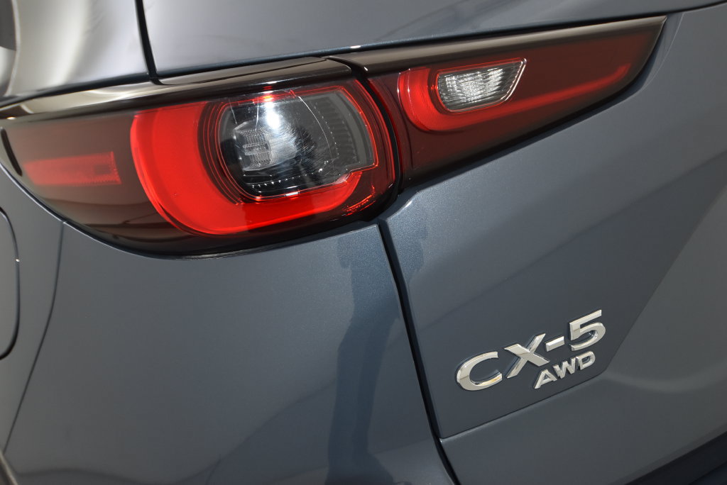 Certified 2025 MAZDA CX-5 Carbon Edition AWD/4WD image 38