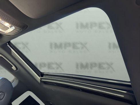 Used 2021 Mercedes-Benz GLE 350 GLE 350 w/ 3rd Row Seat Package image 11