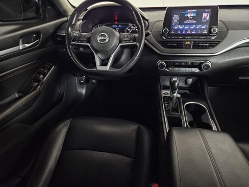 Used 2023 Nissan Altima 2.5 SR FWD image 8