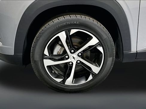 Used 2024 Chevrolet Trax RS w/ Driver Confidence Package FWD image 29
