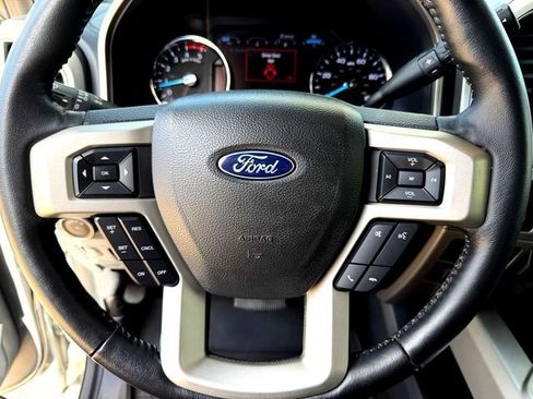 Certified 2022 Ford F250 Lariat w/ Tremor Off-Road Package image 11