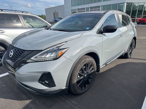 Used 2022 Nissan Murano SV w/ SV Midnight Edition Package FWD image 2