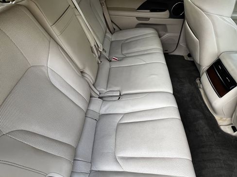 Used 2021 Lexus LX 570 4WD w/ 3rd Row & Luxury Pkg image 40