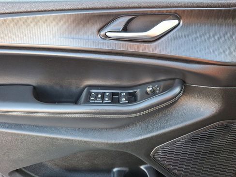 Used 2023 Jeep Grand Cherokee L Laredo image 13