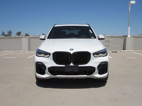 Used 2020 BMW X5 xDrive40i w/ M Sport Package image 3