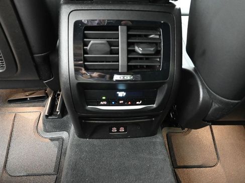 Used 2024 BMW X3 M40i w/ Premium Package image 18