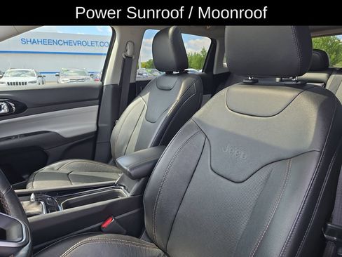 Used 2022 Jeep Compass Limited w/ Elite Group AWD/4WD image 7