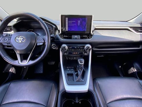 Used 2023 Toyota RAV4 XLE Premium FWD image 15