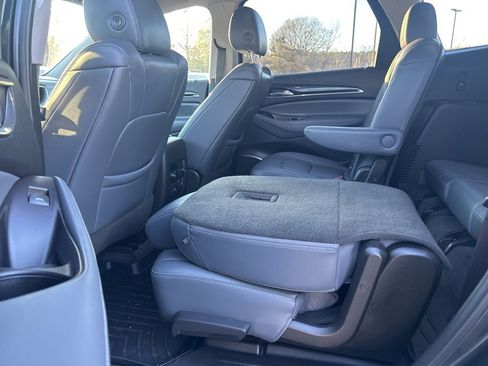 Used 2020 Buick Enclave Premium w/ Sun and Sites Package image 6