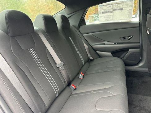 New 2025 Hyundai Elantra Sport image 12