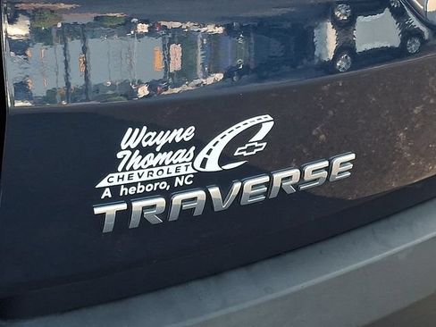 Used 2023 Chevrolet Traverse LT FWD image 30