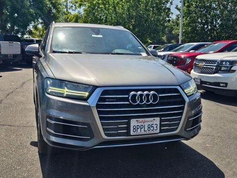 Used 2018 Audi Q7 3.0T Premium Plus w/ Premium Plus Package AWD/4WD image 2
