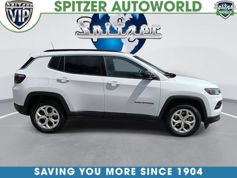 Used 2024 Jeep Compass Latitude AWD/4WD image 10