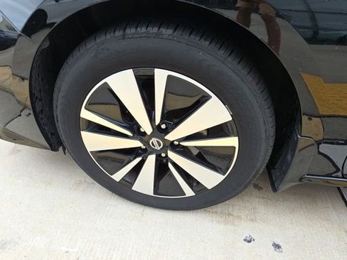 Used 2020 Nissan Altima 2.5 SL AWD/4WD image 10