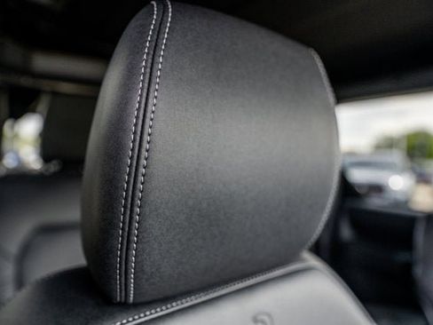 New 2025 Ford Bronco Badlands image 28