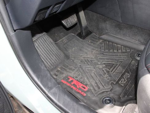 Used 2020 Toyota RAV4 TRD Off-Road w/ TRD Off-Road Weather Package AWD/4WD image 26